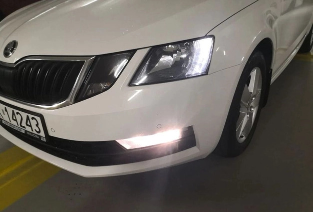 Skoda Octavia cena 48500 przebieg: 232000, rok produkcji 2020 z Kraków małe 466